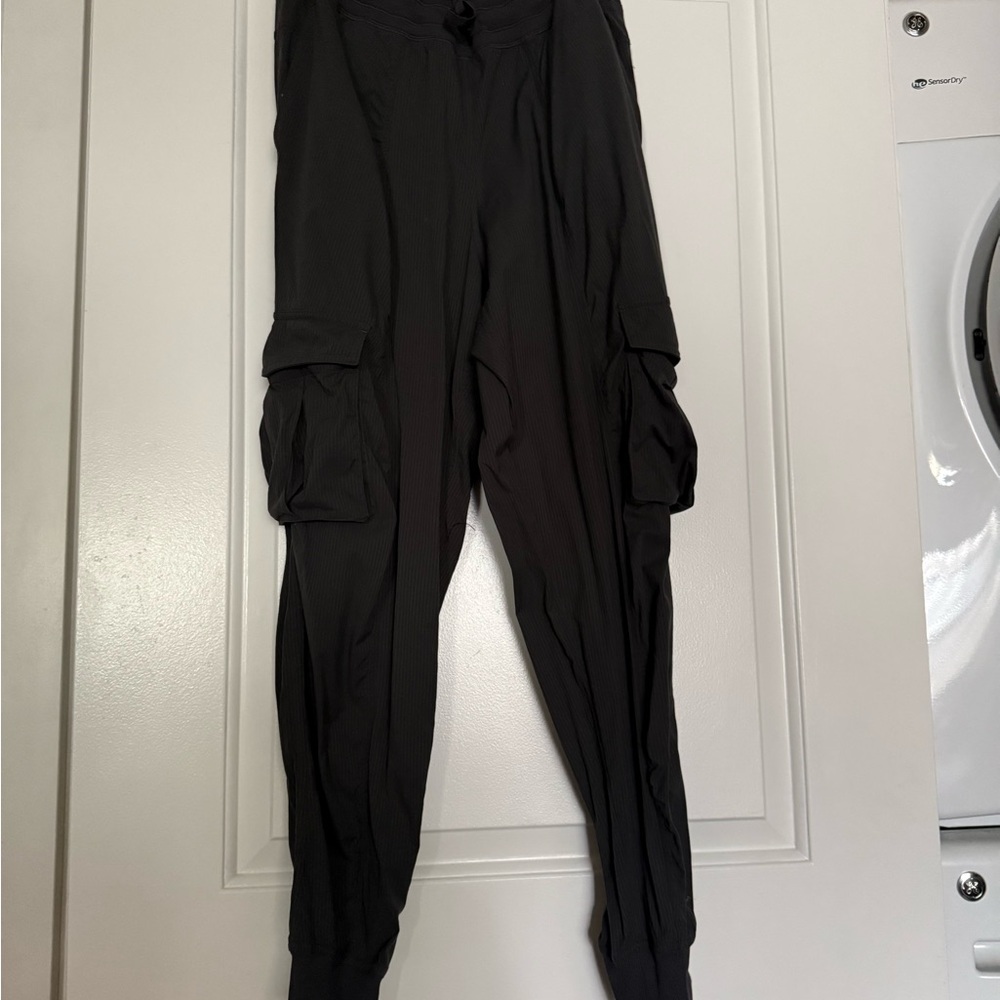 Lululemon Dance Studio Relaxed-Fit Mid-Rise Cargo Jogger
Graphite Grey - Picture 3 of 4